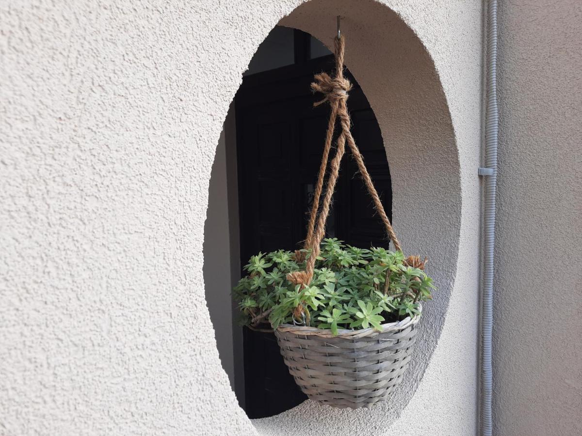 Apartman Laura M Vodice Exterior foto