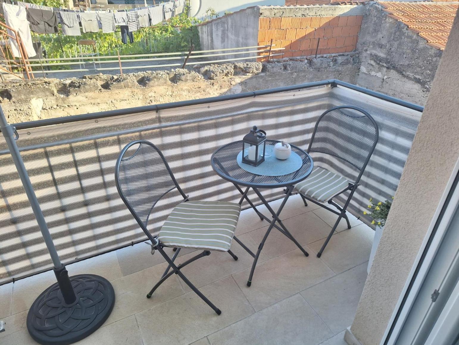 Apartman Laura M Vodice Exterior foto