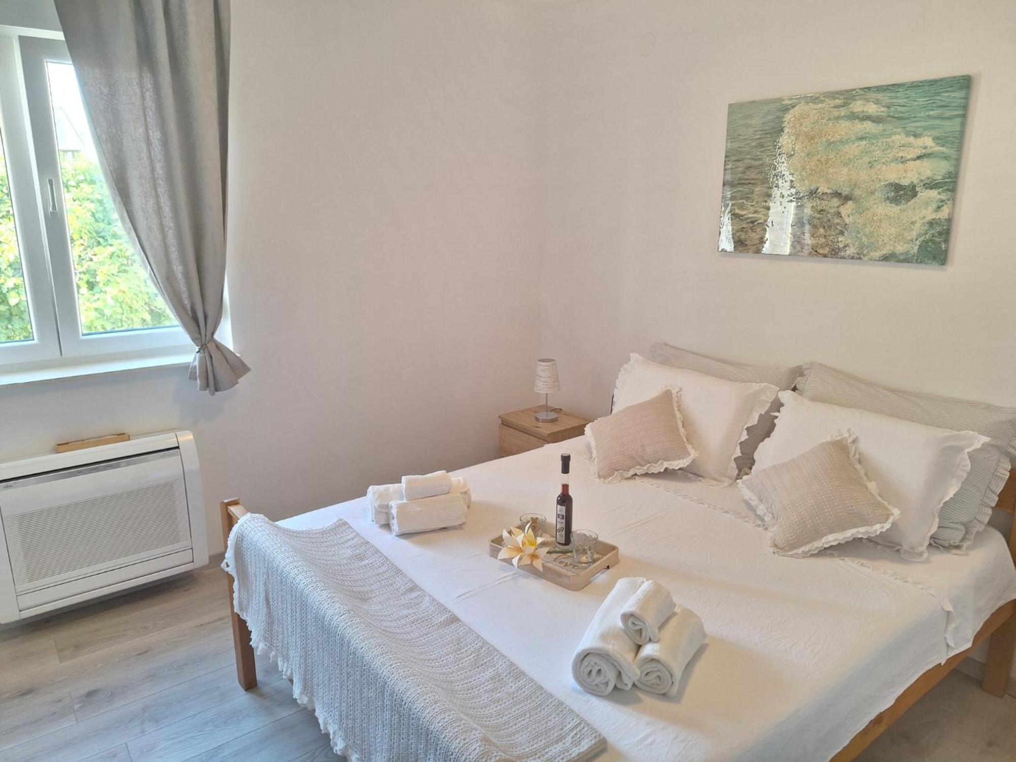 Apartman Laura M Vodice Exterior foto